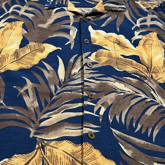 Caribbean Silk 100% Silk Hawaiian Camp Shirt Tropical Beach Vacation - Picture 6 of 13